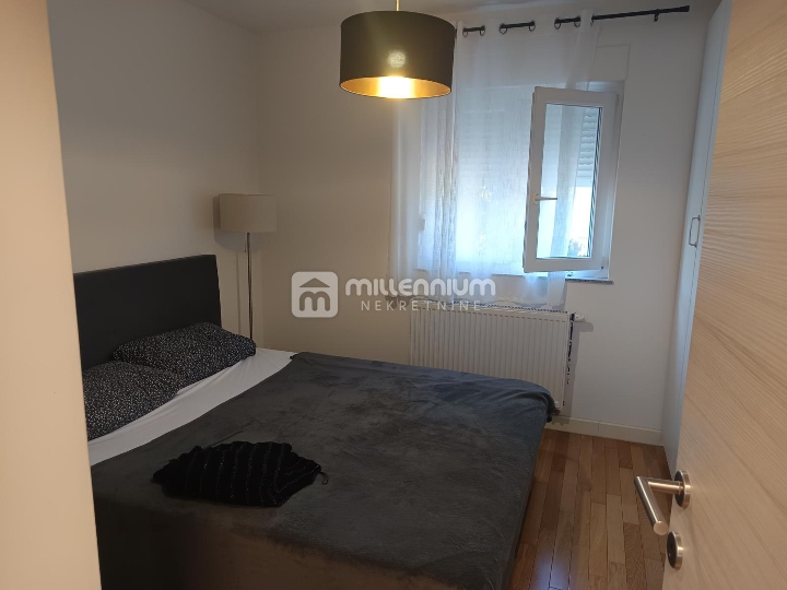 Viškovo, 144.10m2, prekrasan 5S+DB s terasom i pogledom