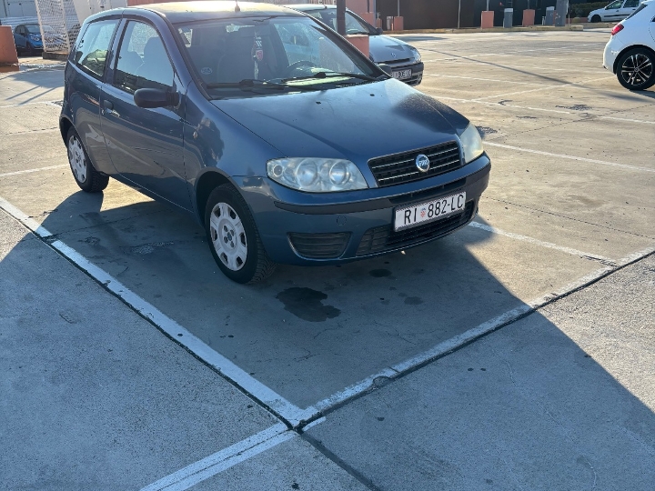 Fiat Punto 2004. god., 89.000 km
