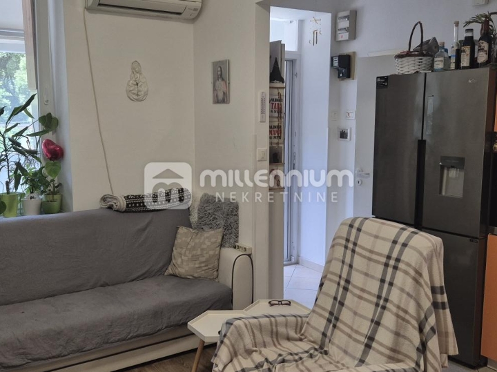Mlaka, 57 m2, 3-sobni stan s dnevnim boravkom