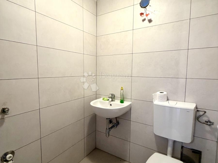 Sunger, samostojeća kuća u vikend naselju
