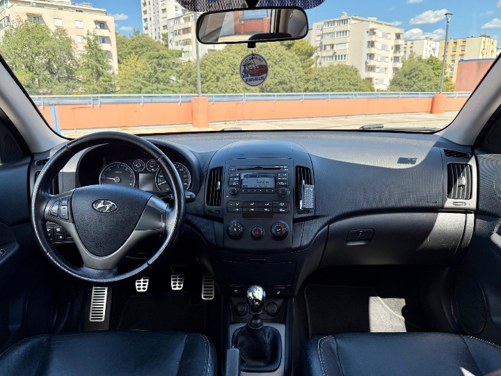 Hyundai i30 1.6 CRDi EcoSport | Reg. 06/2027 | Koža | Sport Look