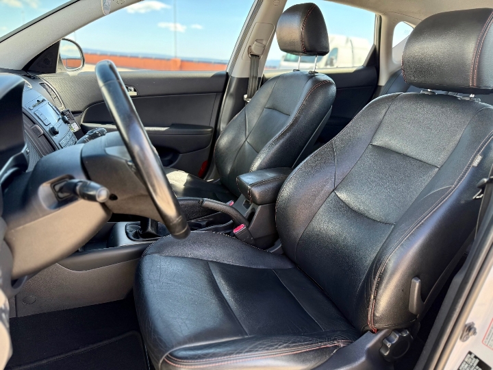 Hyundai i30 1.6 CRDi EcoSport | Reg. 06/2027 | Koža | Sport Look