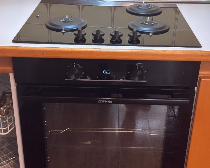 Gorenje pećnica + ploča + plinska boca – top stanje