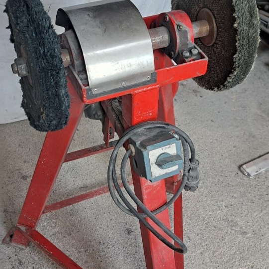 Mašina za poliranje inoxa, aluminija i ostalih materijala