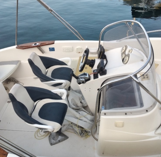Gliser Quicksilver 635 commander