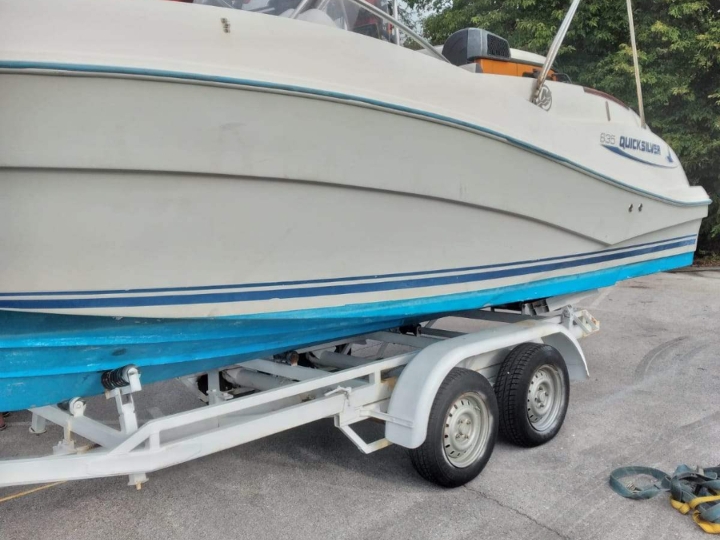 Gliser Quicksilver 635 commander