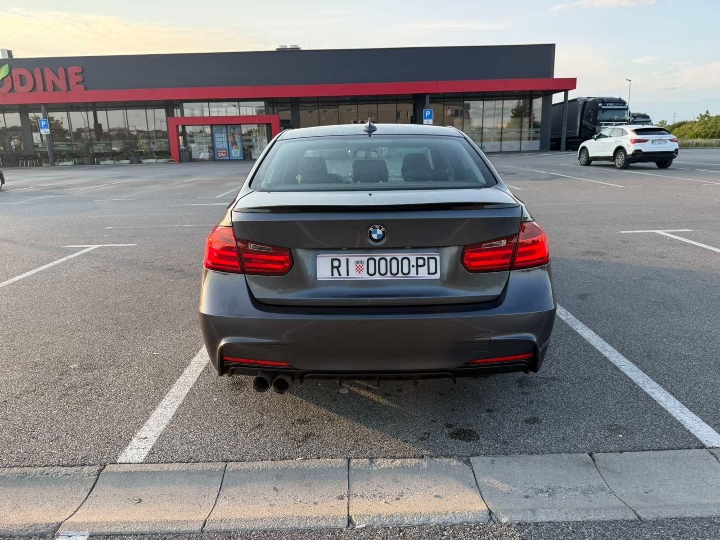 BMW F 30