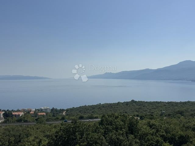 Rijeka-stan za najam s dva garažna mjesta