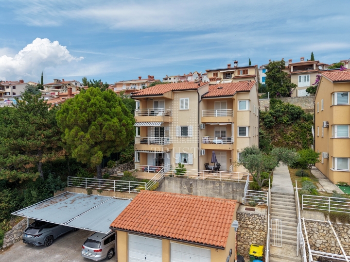Labin, Rabac - stan u prizemlju, 2S+DB