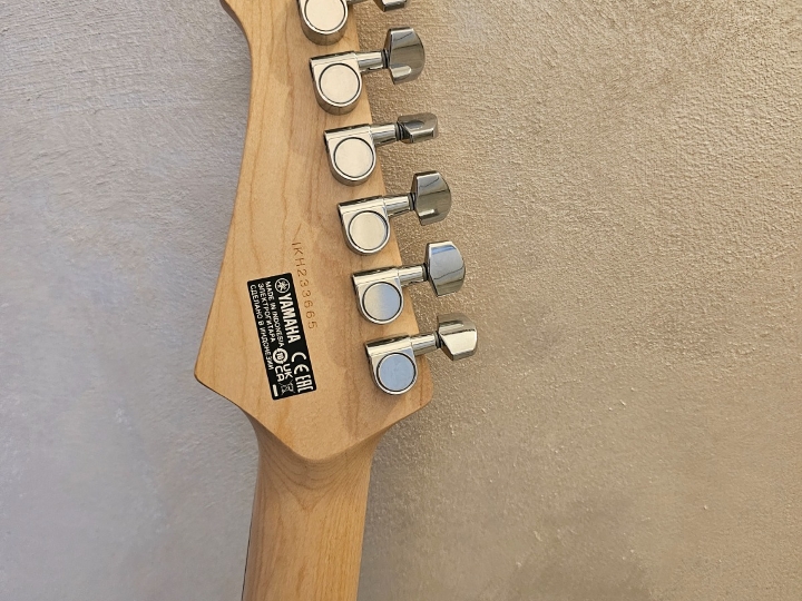 Električna gitara Yamaha Pacifica