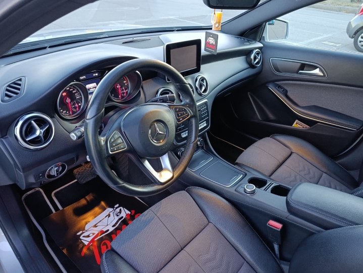 Mercedes GLA