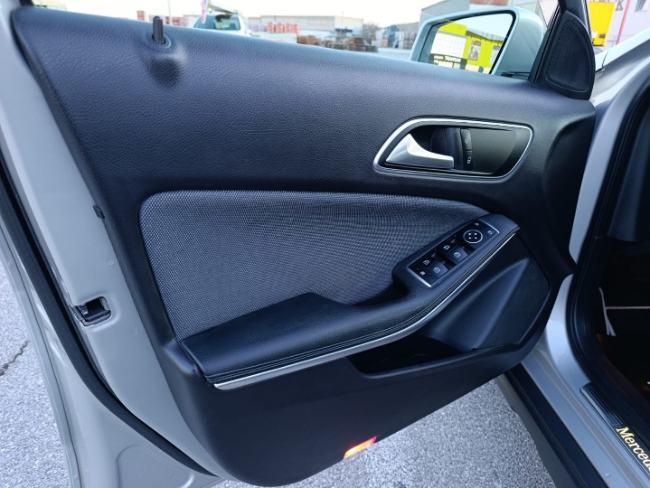 Mercedes GLA
