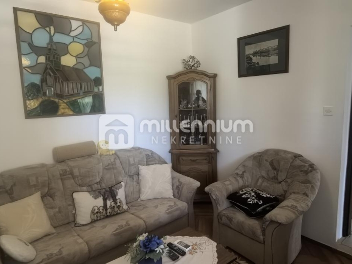Otrok Krk, Garica, 176.89 m2, kuća s velikom okućnicom