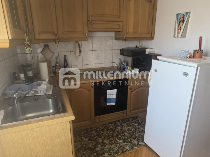 Otrok Krk, Garica, 176.89 m2, kuća s velikom okućnicom