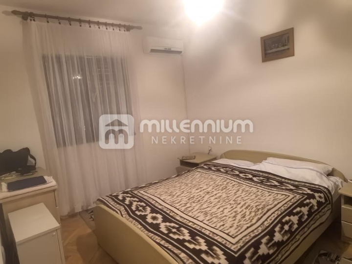 Otrok Krk, Garica, 176.89 m2, kuća s velikom okućnicom