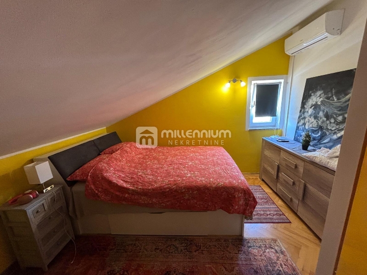 Rijeka, Srdoči, 85.59 m2, dvoetažni stan, 3S+DB