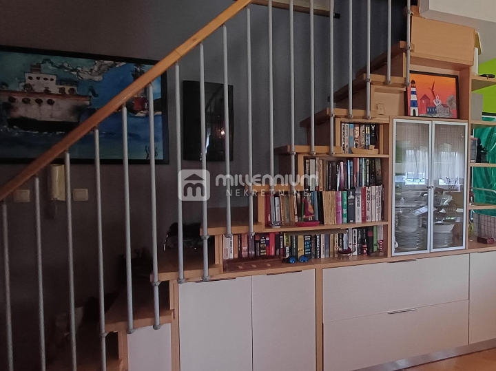 Rijeka, Srdoči, 85.59 m2, dvoetažni stan, 3S+DB