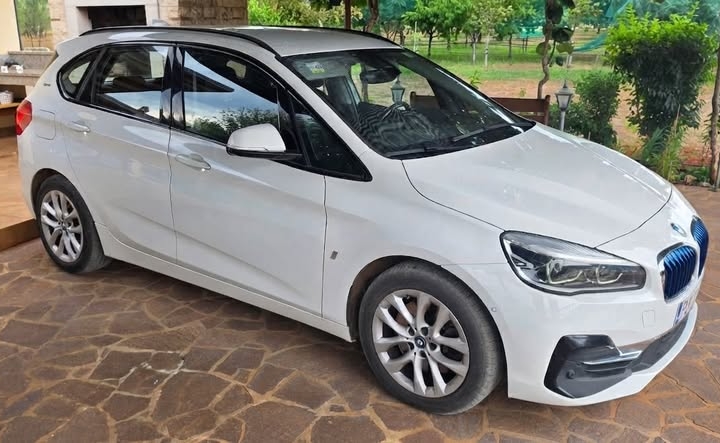 BMW 225xe 