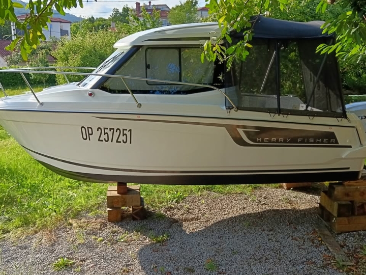 Merry Fisher 605