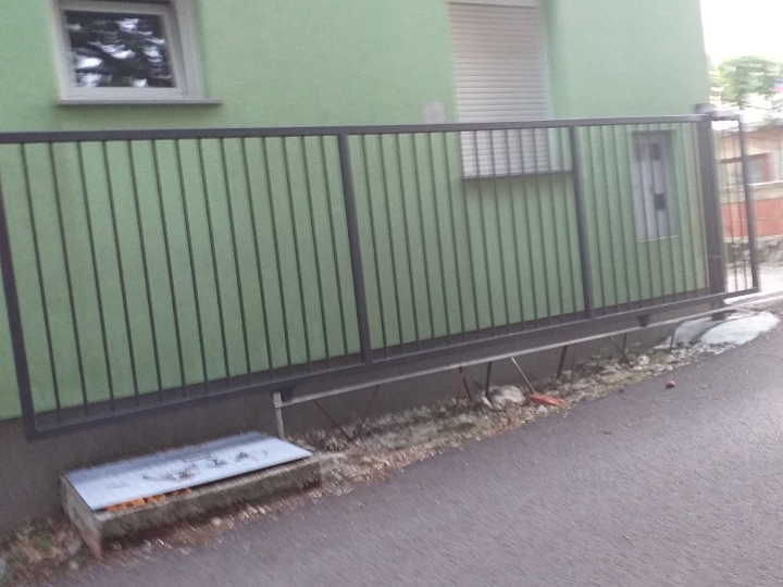 Najam kuće etaža