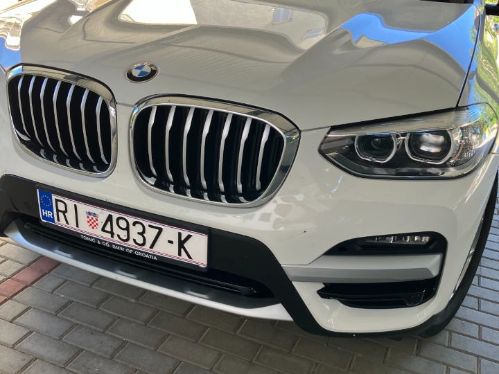 Prodajem BMW X3 X Drive e