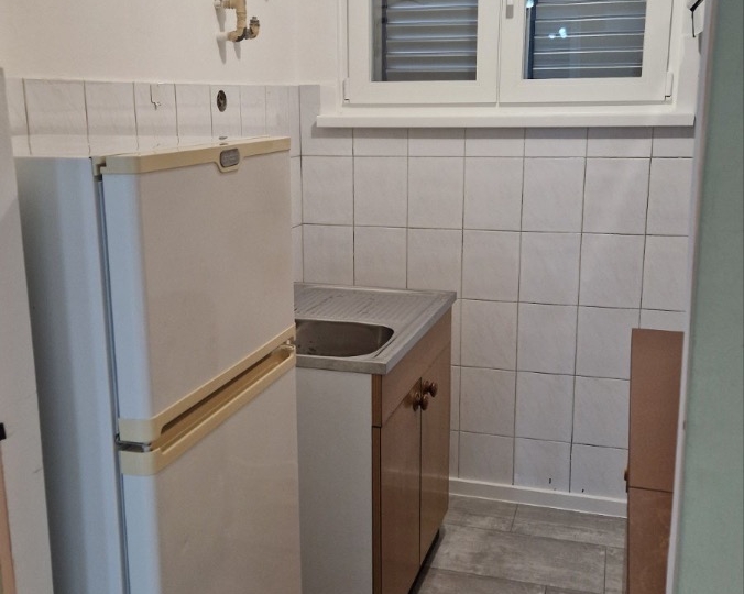 Iznajmljuje se poslovni prostor - Turnić