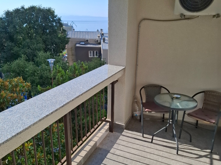 Garsonjera 30 m2, Zamet