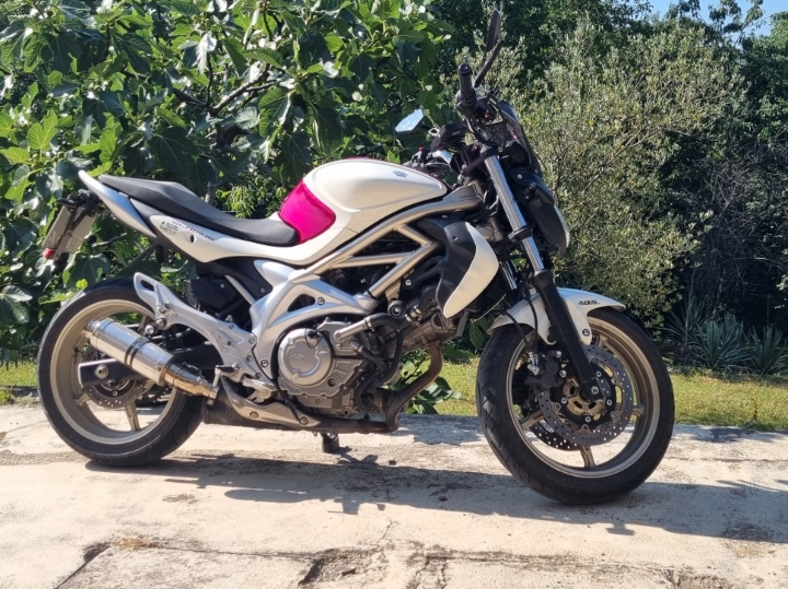 Suzuki Gladius SFV 650