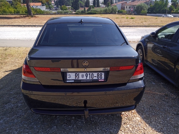 BMW 735