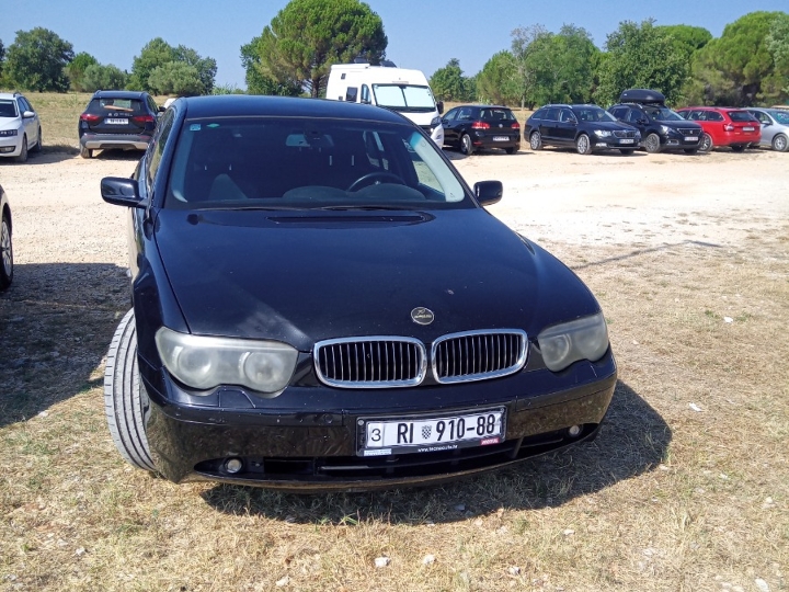 BMW 735