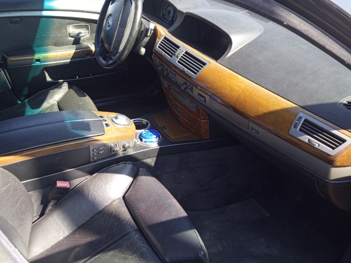 BMW 735
