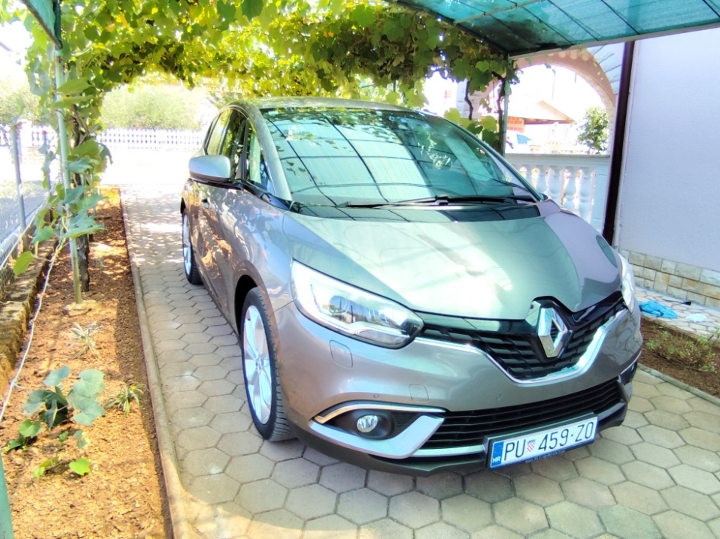 Renault Scenic - 2017. - 136.000 km