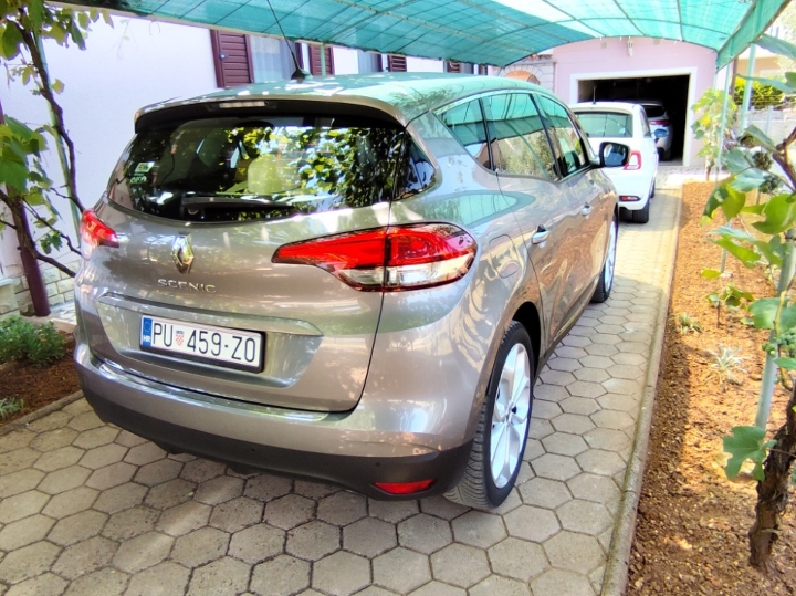 Renault Scenic - 2017. - 136.000 km