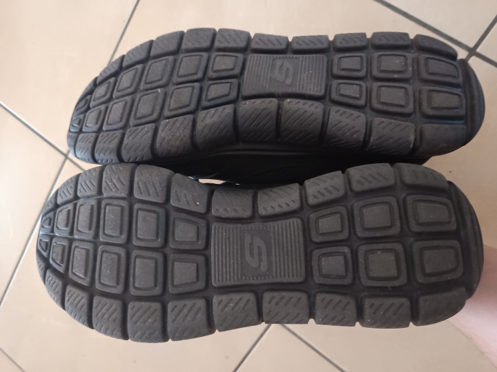 Muške Skechers tenisice 42
