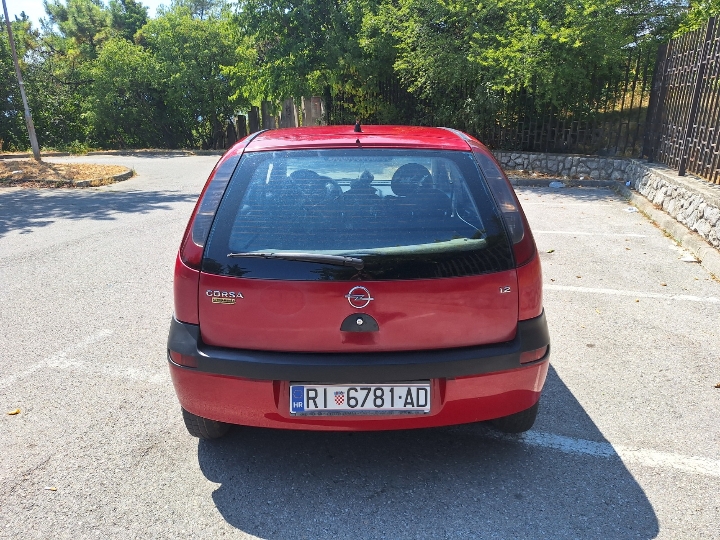 Opel Corsa C 1.2, 16V, 55 kW, 75 KS