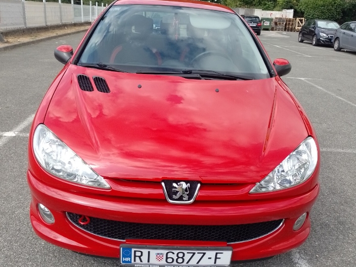 Peugeot 206
