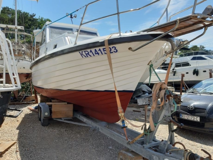 Motorna brodica Adriatik 7,9