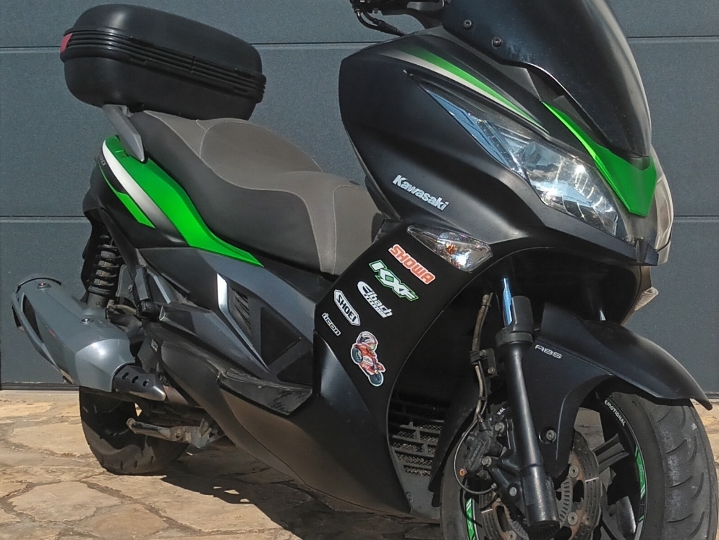Kawasaki J300 ABS