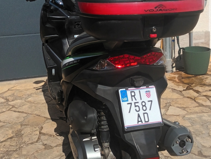 Kawasaki J300 ABS