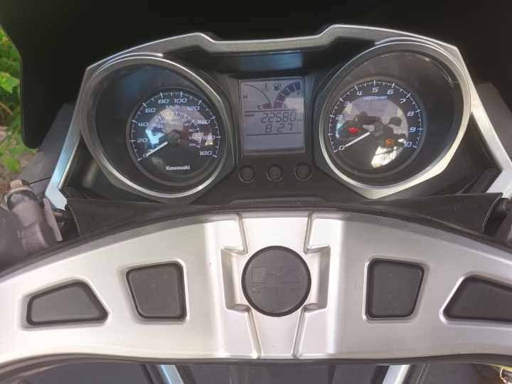 Kawasaki J300 ABS