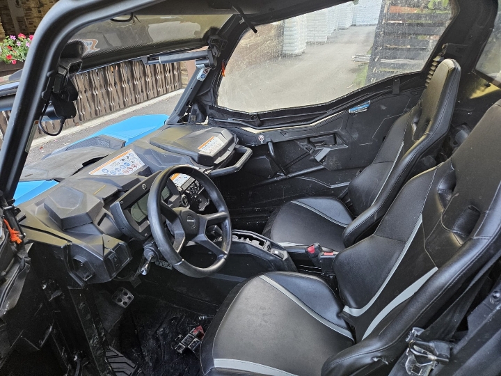 CAN AM MAVERICK 4X4 BRP