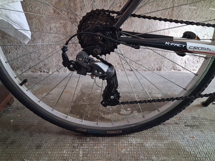 X-Fact Cross / MTB - ženski + kaciga 80€
