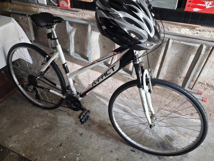 X-Fact Cross / MTB - ženski + kaciga 90€
