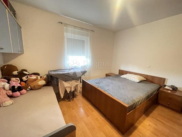 VIŠKOVO, 1S+DB s balkonom