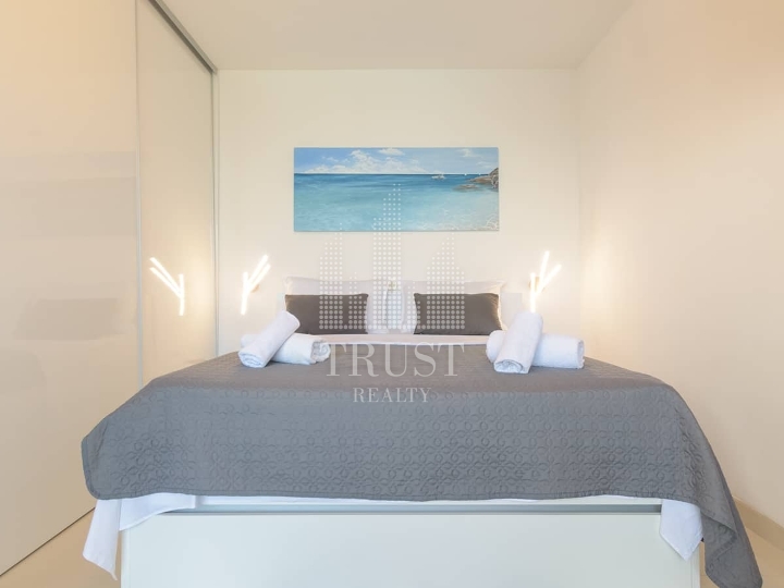 Luksuzna villa s infinity bazenom i panoramskim pogledom