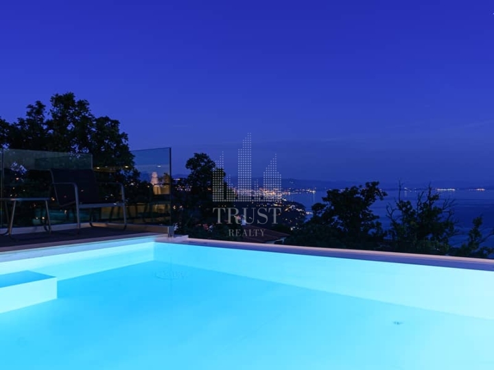 Pobri – luksuzna villa s infinity bazenom i panoramskim pogledom