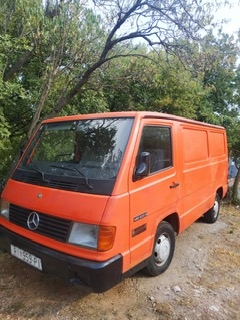 Kombi Mercedes MB 100