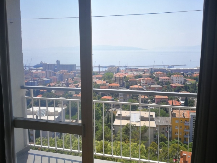 Rijeka, Rastočine (Eševi) 56,48 m2, 8. kat, panoramski pogled na Kvarner