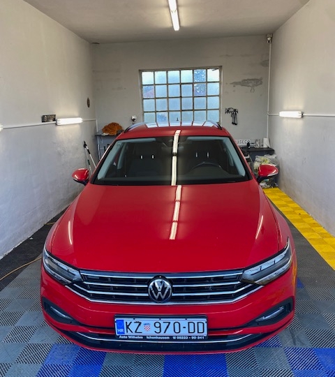VW Passat 2.0TDI DSG 7, karavan, reg. 10/2026, full oprema