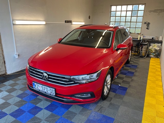 VW Passat 2.0TDI DSG 7, karavan, reg. 10/2026, full oprema